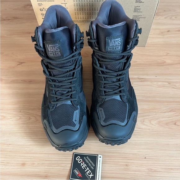 Vans Crestline GORE-TEX Shoe
Waterproof Women 7.5 US - Picture 11 of 14